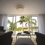 アパートホテル Lagoon Wellness Retreat (adults Only) 3*